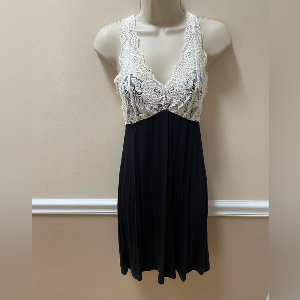 Fleur’t lace and black, mini dress size medium